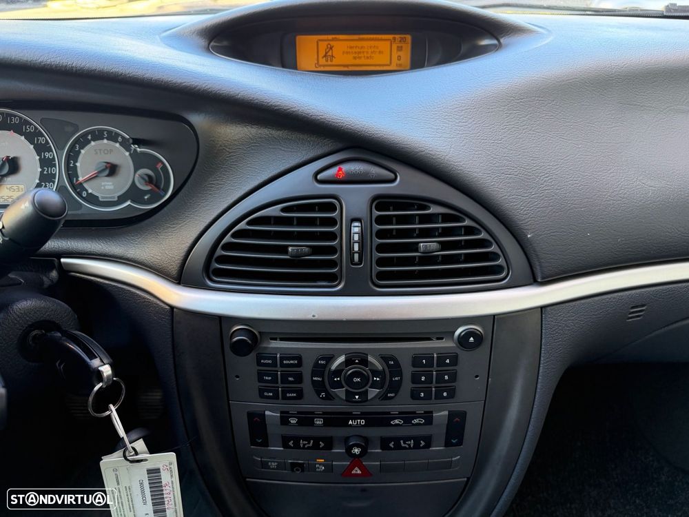 Citroën C5 1.6 HDi SX - 23