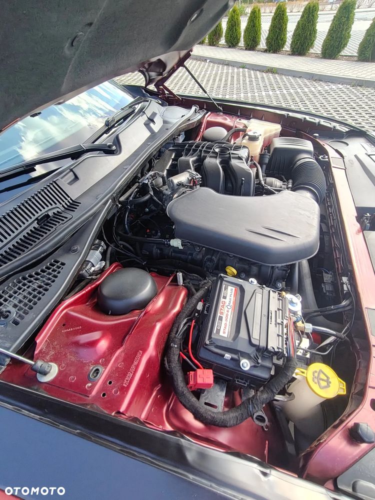 Dodge Challenger - 15