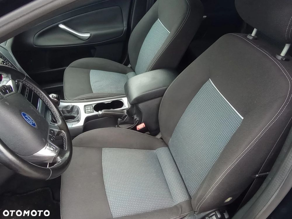 Ford Mondeo 1.6 TDCi Trend - 9