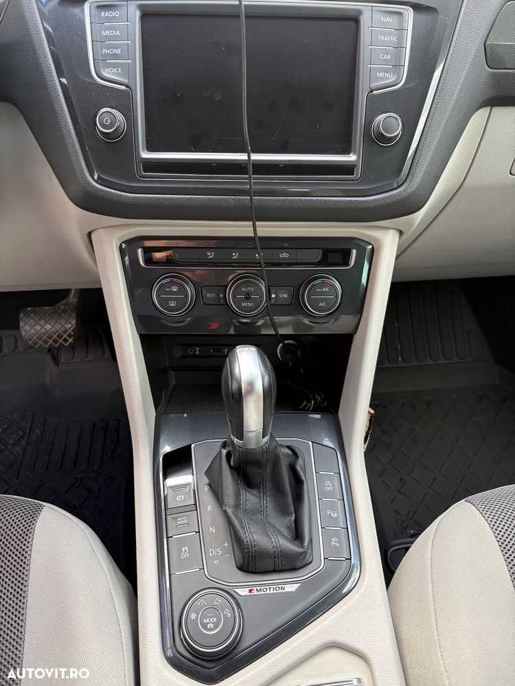 Volkswagen Tiguan 2.0 TDI SCR 4MOTION DSG Elegance - 6