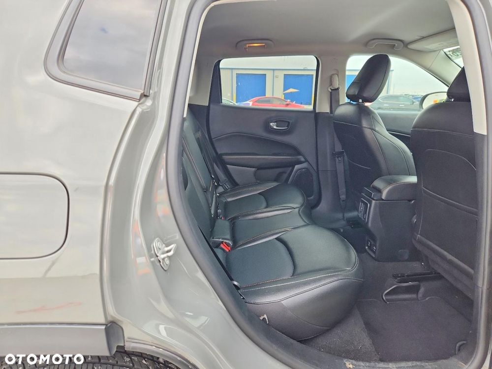 Jeep Compass 2.4I 4x4 Automatik Limited - 11