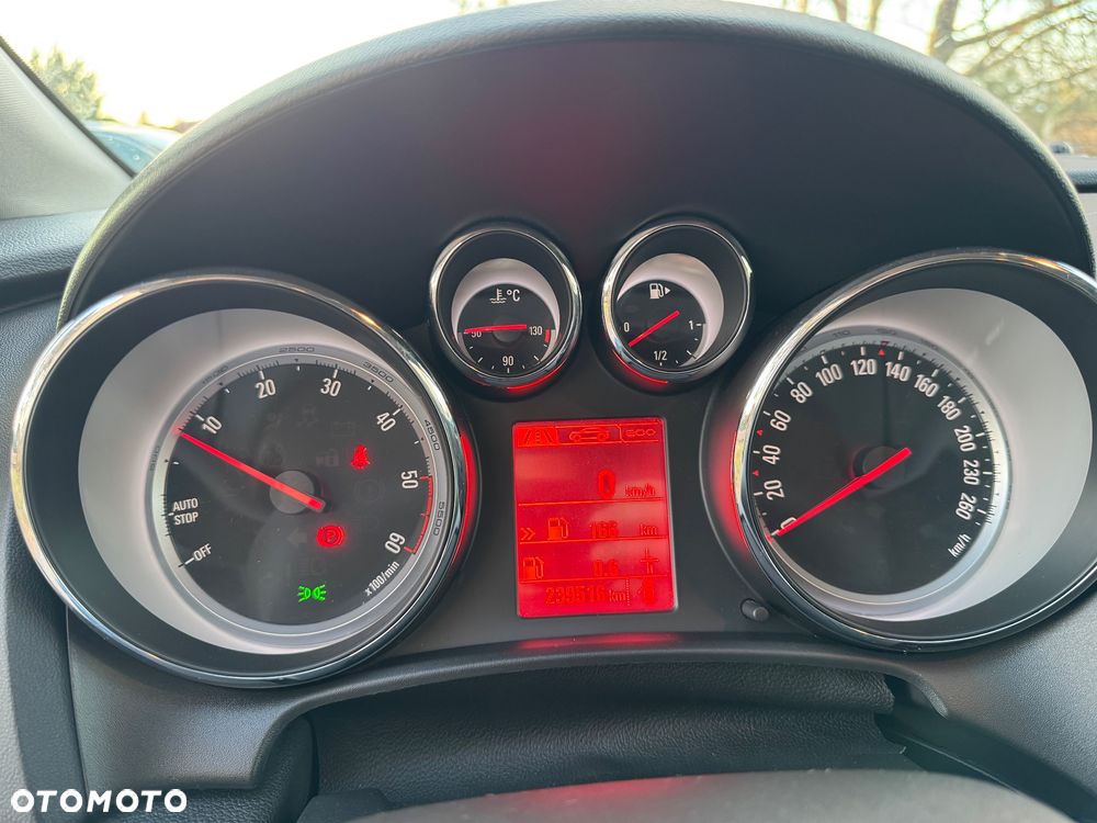 Opel Astra 1.6 CDTI Cosmo - 16