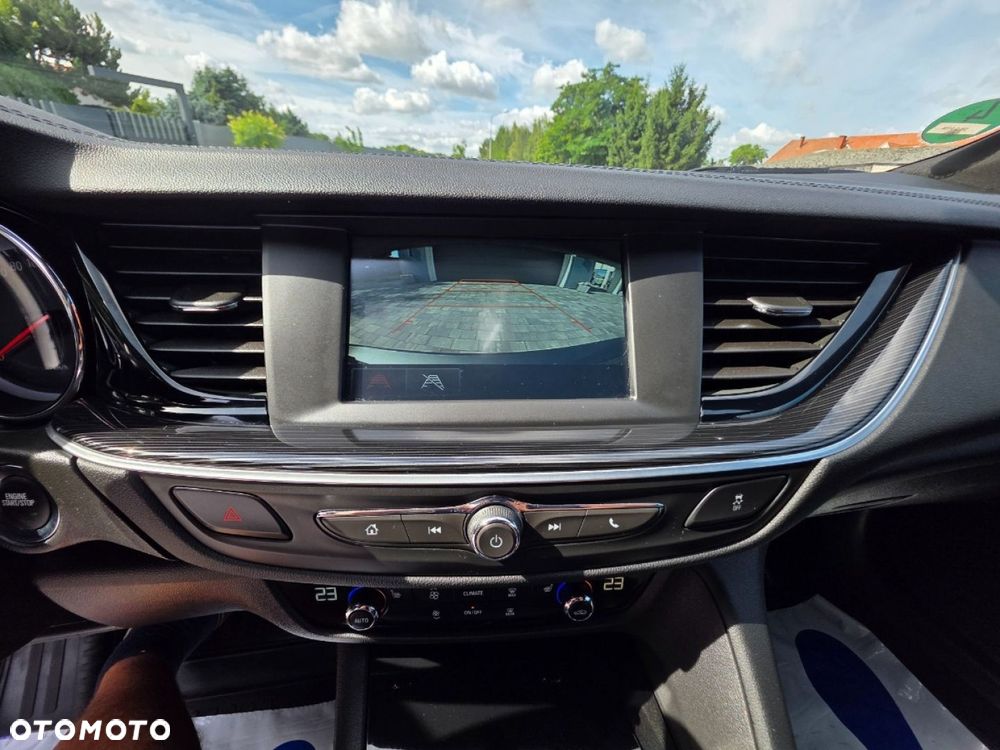 Opel Insignia - 16