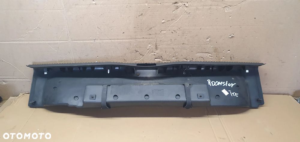 Osłona pasa tylnego bagażnika Skoda Roomster 5J7863459C - 5