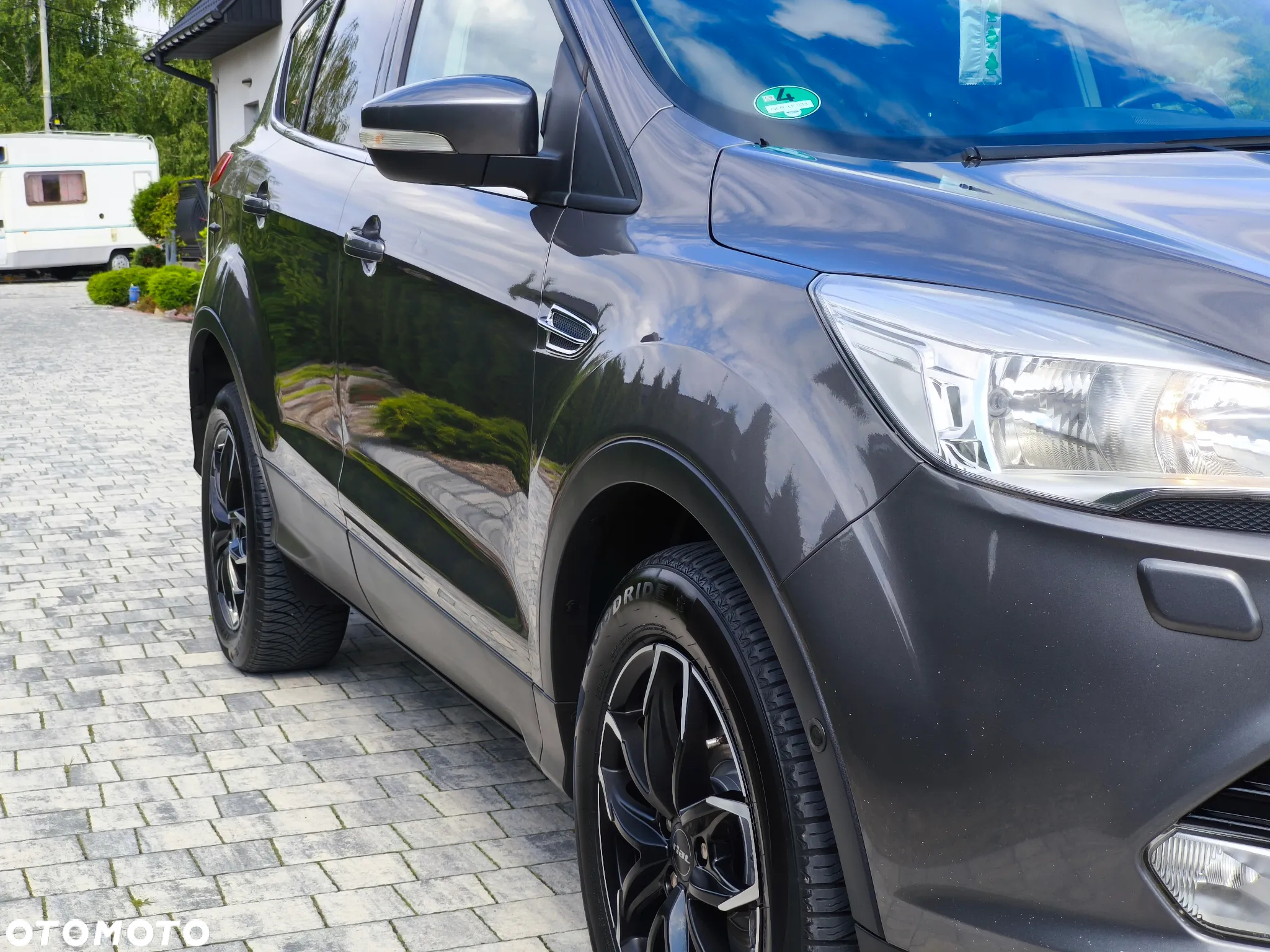 Ford Kuga 2.0 TDCi 4x4 Titanium - 10