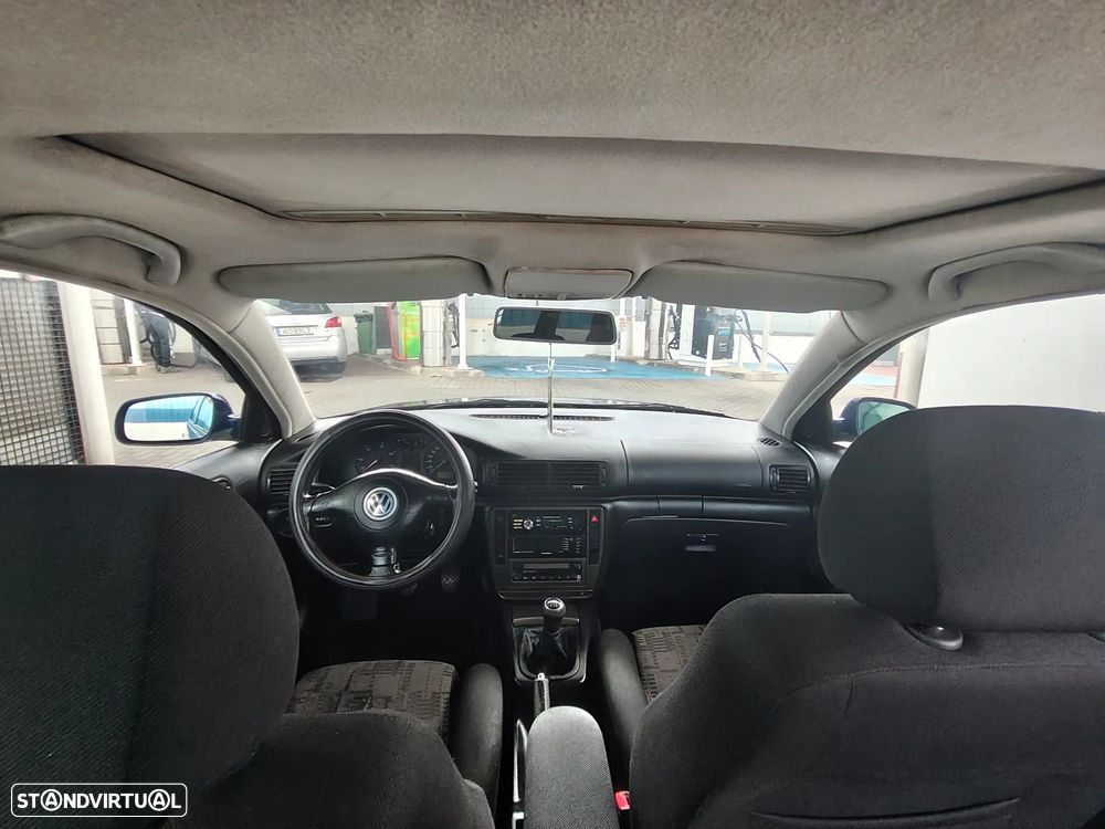 VW Passat Variant 1.9 TDi Trendline - 10