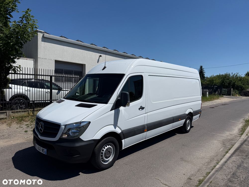 Mercedes-Benz Sprinter - 1