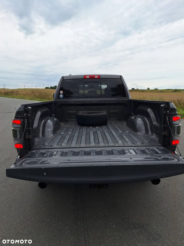 RAM 1500 - 9