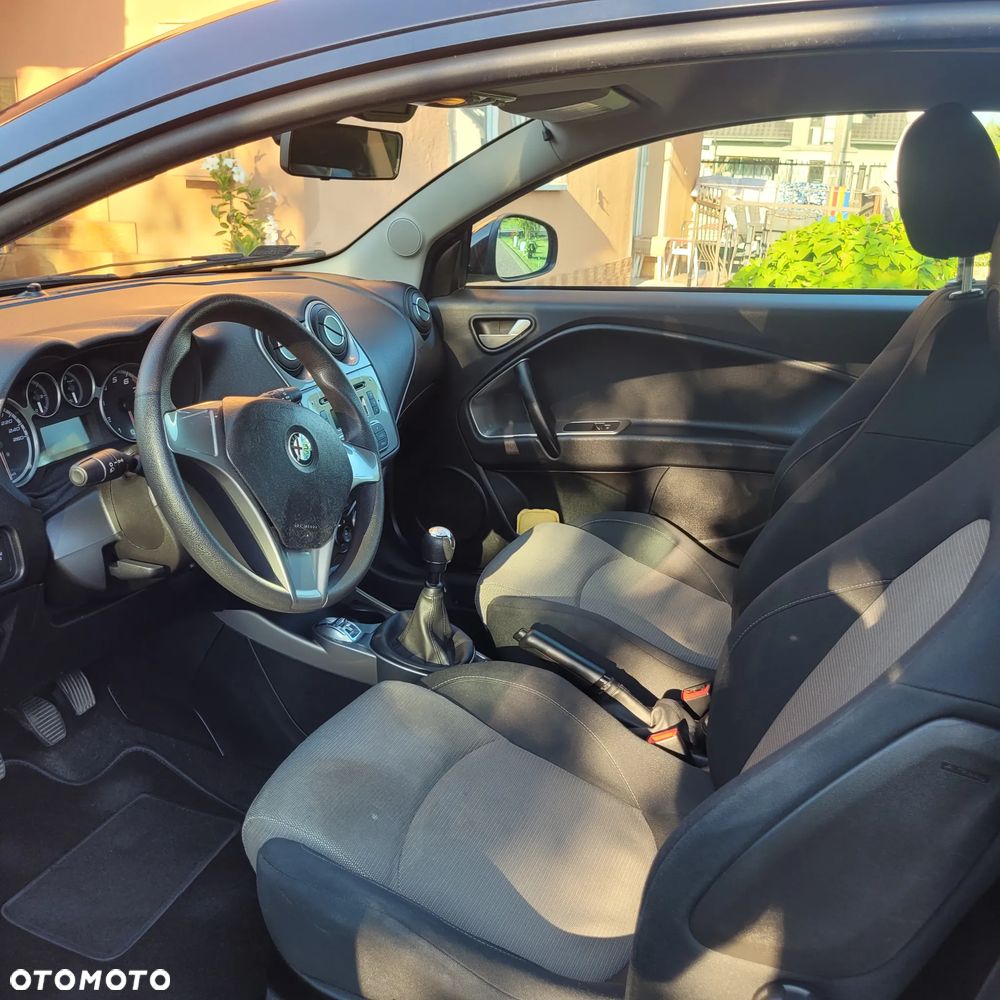 Alfa Romeo Mito 1.4 16V - 12