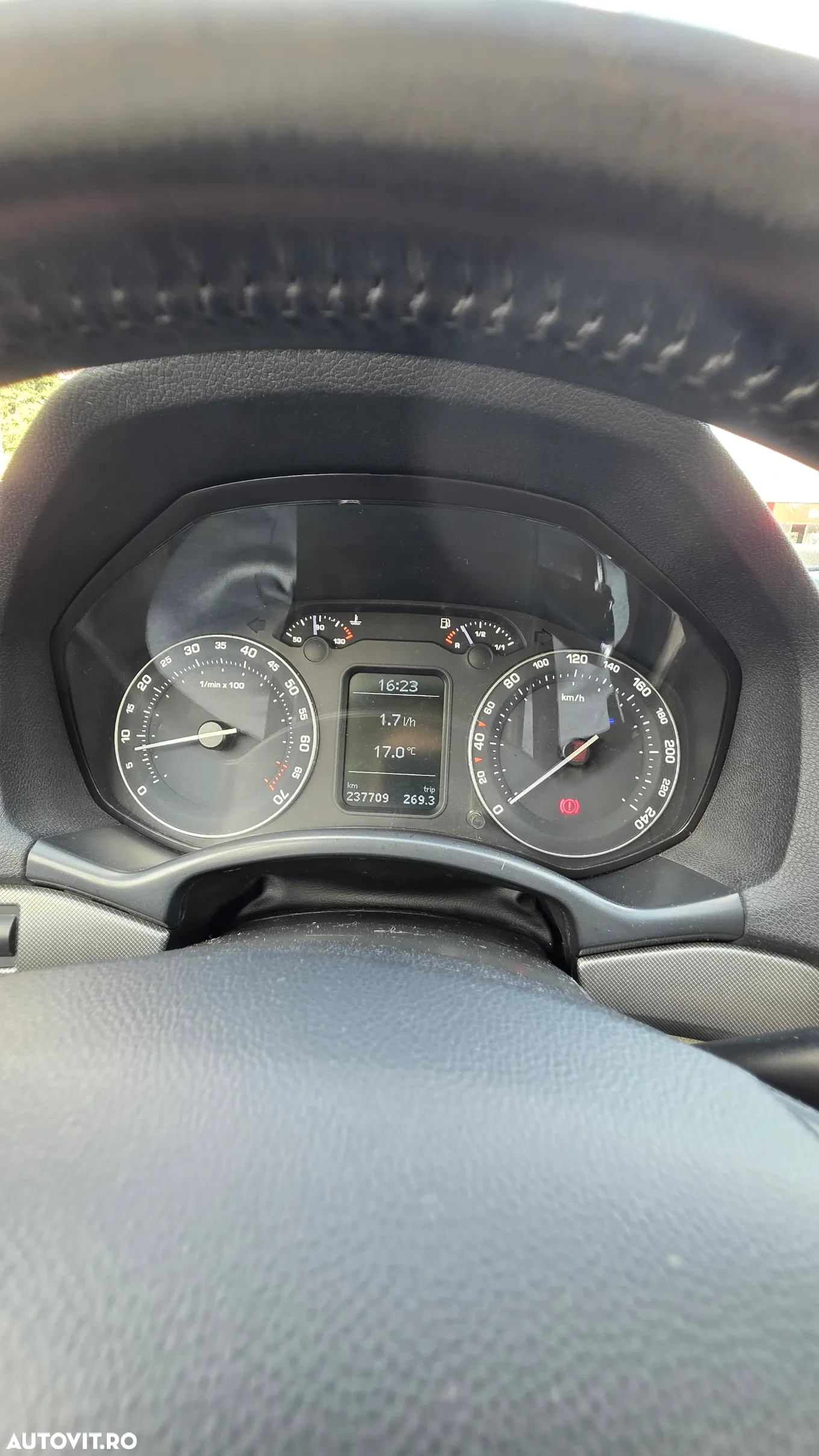 Skoda Octavia - 7