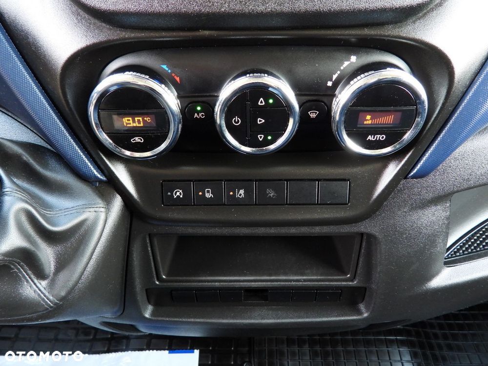 Iveco DAILY 35S16 CONNECT KONTENER WINDA 8 PALET TEMPOMAT NAWIGACJA LEDY AUTOMAT HI-MATIC KLIMATYZACJA  160KM - 37