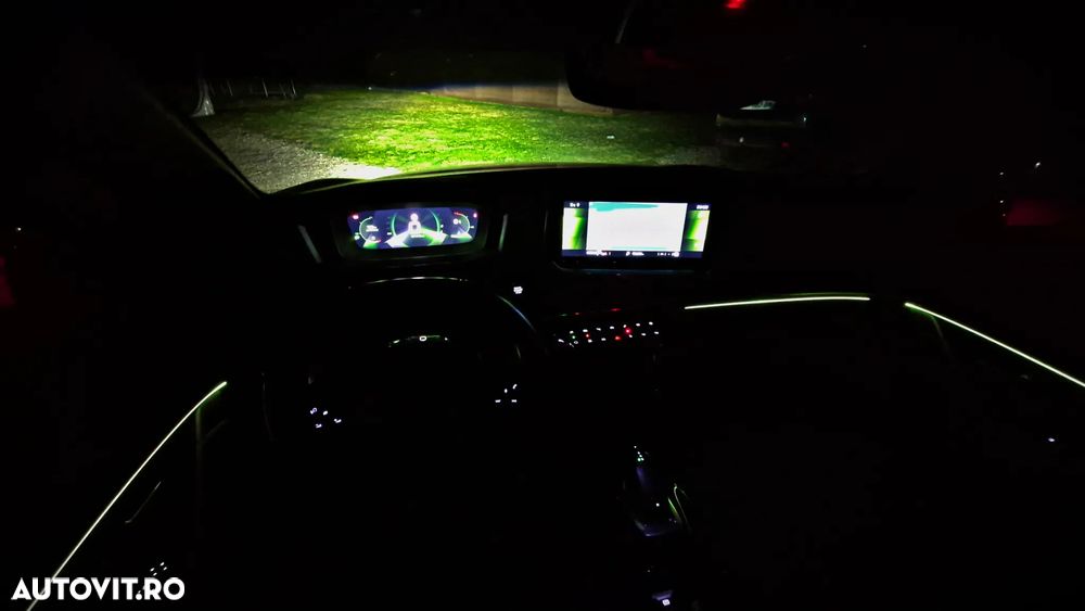 Peugeot 208 PureTech 130 EAT8 GT - 11