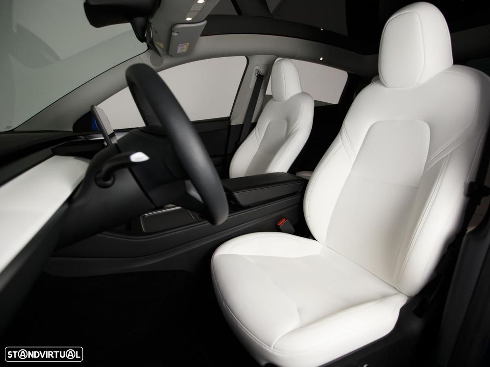 Tesla Model Y RWD - 8