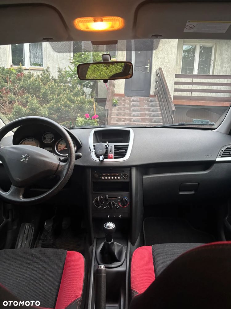 Peugeot 207 1.4 nICE - 5