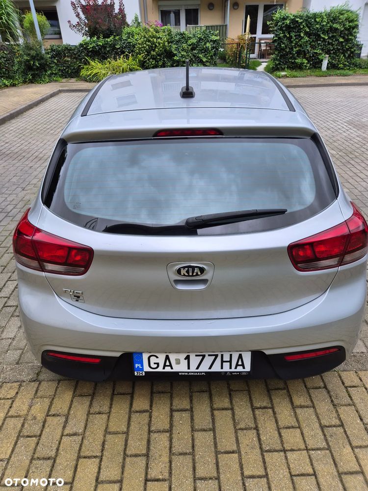 Kia Rio 1.2 M - 6