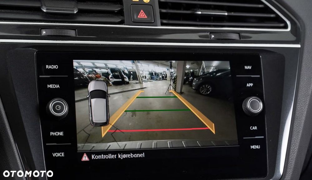 Volkswagen Tiguan 2.0 TDI SCR 4MotION DSG R-Line - 12
