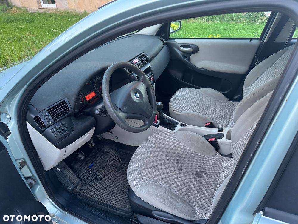 Fiat Stilo 1.4 16V Actual - 7