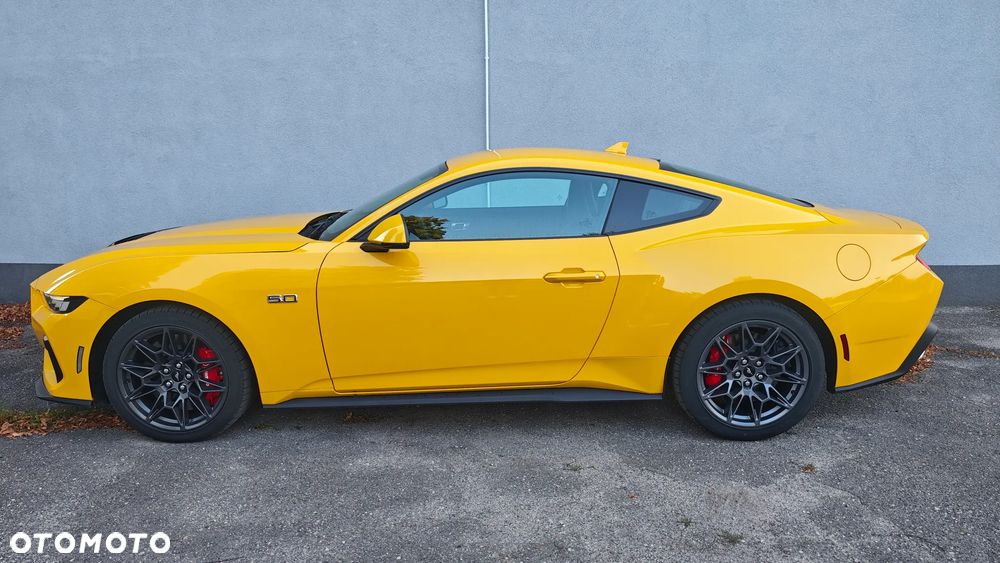 Ford Mustang - 7