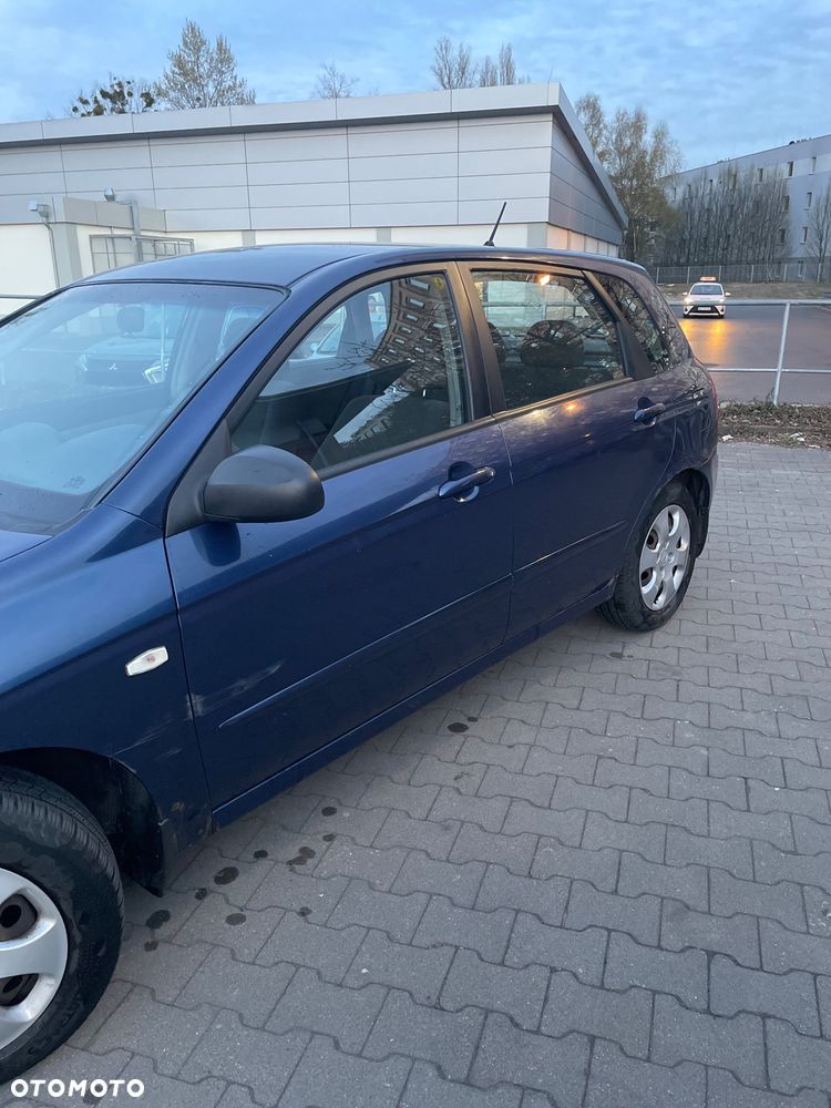 Kia Cerato 1.6 LX - 3