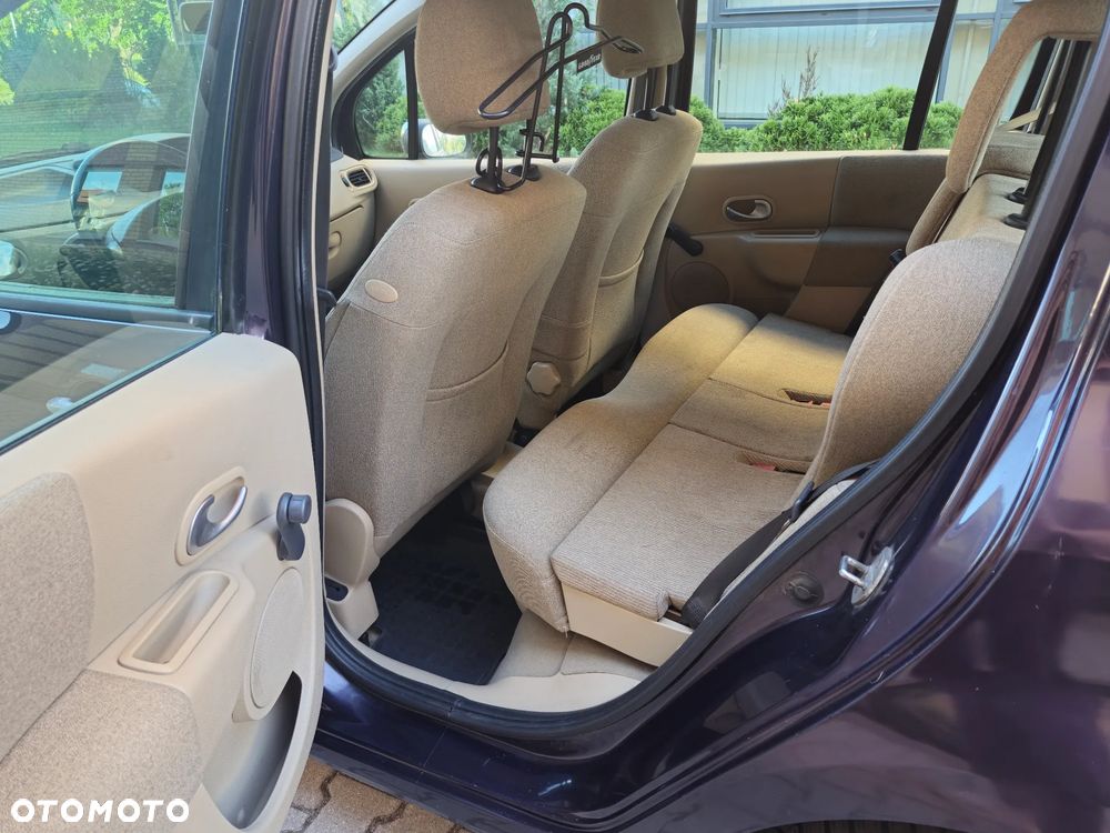 Renault Modus - 21