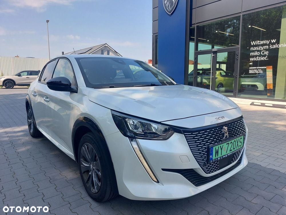 Peugeot 208 - 6