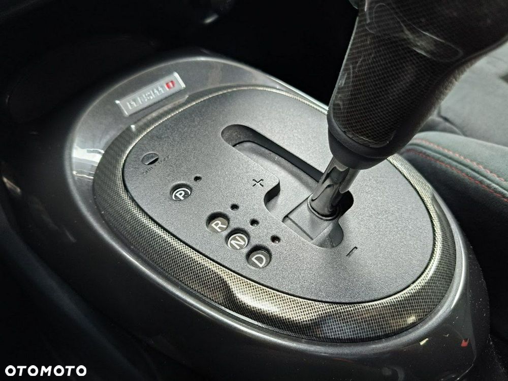 Nissan Juke 1.6 DIG-T Nismo RS 4WD Xtronic EU6 - 28