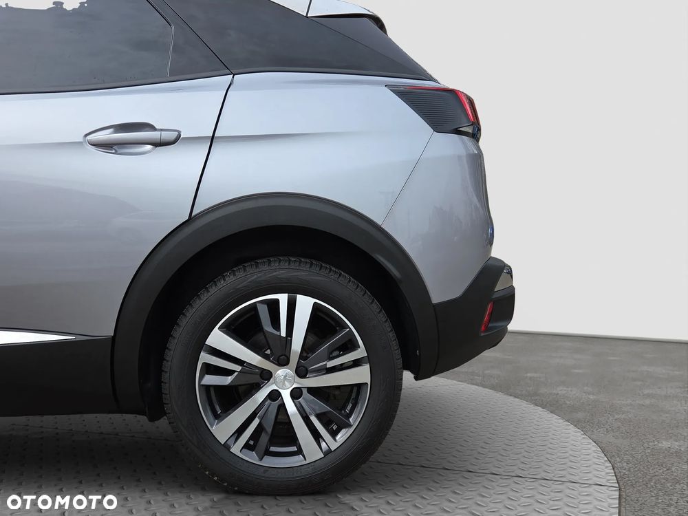 Peugeot 3008 1.5 BlueHDi Allure Pack S&S EAT8 - 23