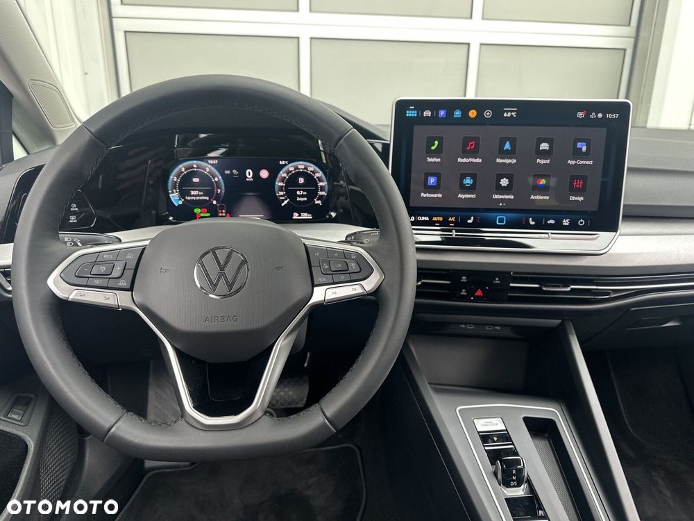 Volkswagen Golf - 9
