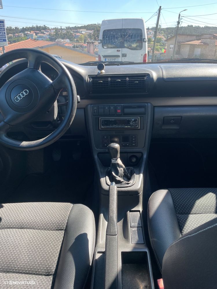 Audi A4 Avant 1.6 Attraction - 5