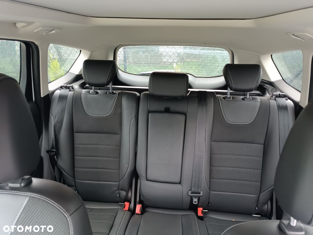 Ford Kuga - 7