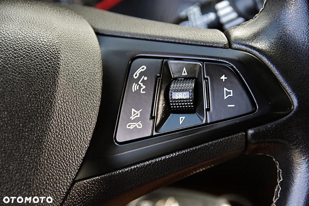 Opel Astra V 1.2 T GS Line S&S - 32