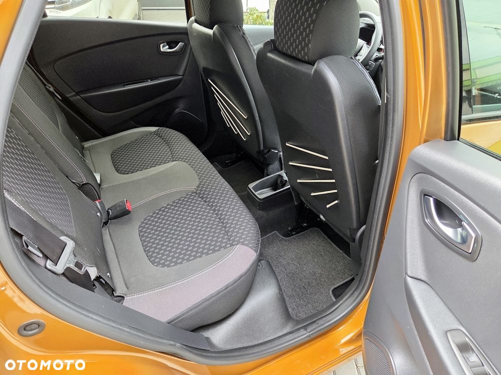 Renault Captur - 31
