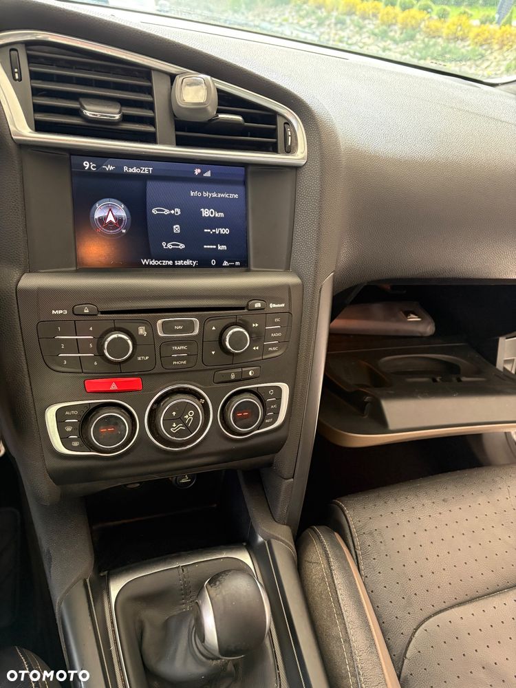 Citroën DS4 THP 200 SportChic - 2