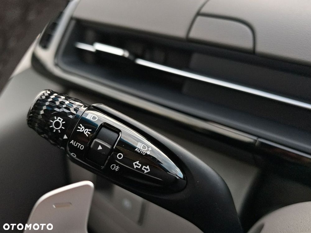 Hyundai Staria - 22