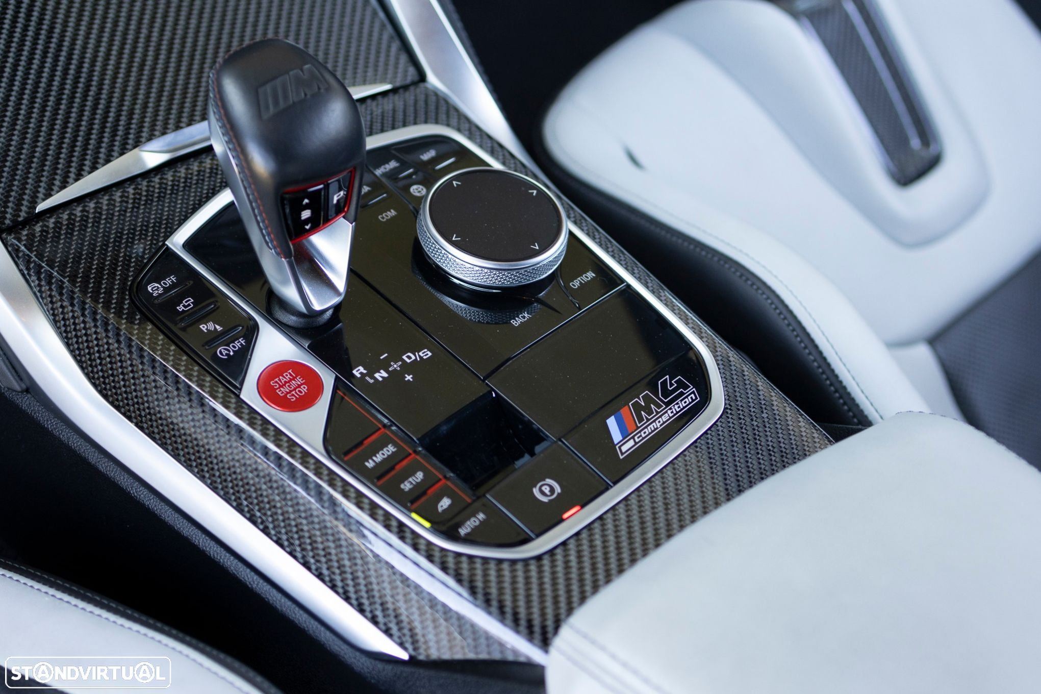 BMW M4 Competition xDrive - 33