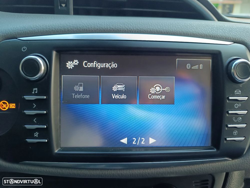 Toyota Yaris 1.5 HSD Comfort+Navi - 44