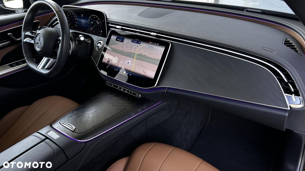 Mercedes-Benz Klasa E 220 d mHEV 4-Matic AMG 9G-Tronic - 24
