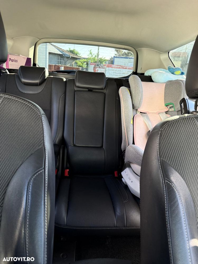 Ford Kuga 2.0 TDCi 4WD Powershift Titanium - 9