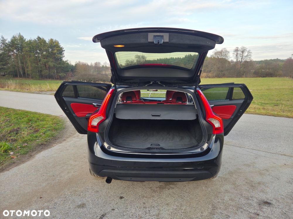 Volvo V60 D3 Geartronic Momentum - 20