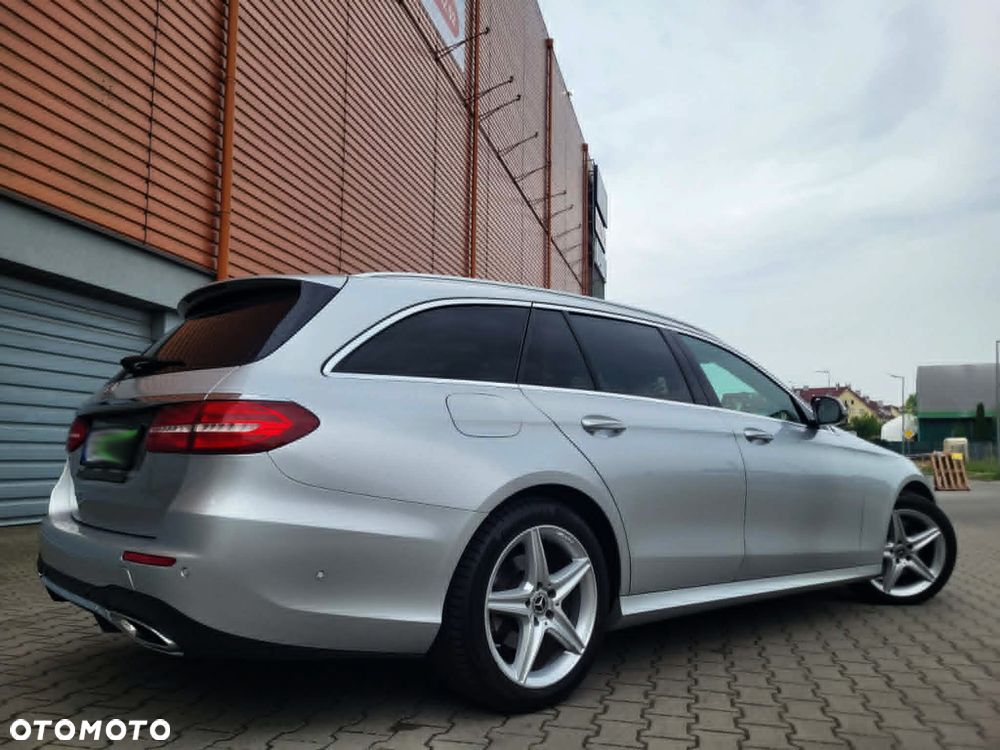 Mercedes-Benz Klasa E 220 d 9G-TRONIC AMG Line - 5