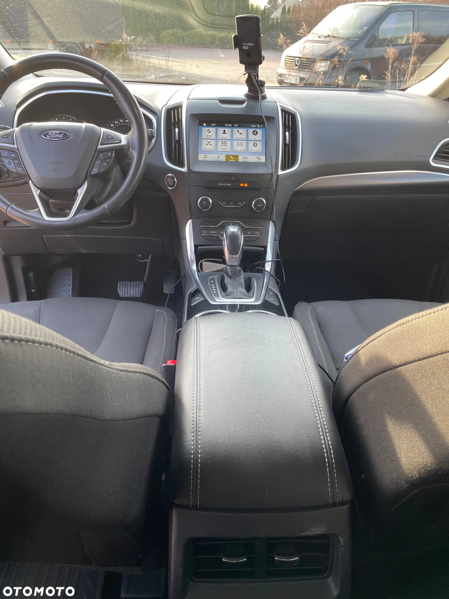 Ford S-Max 2.0 TDCi Titanium PowerShift - 12