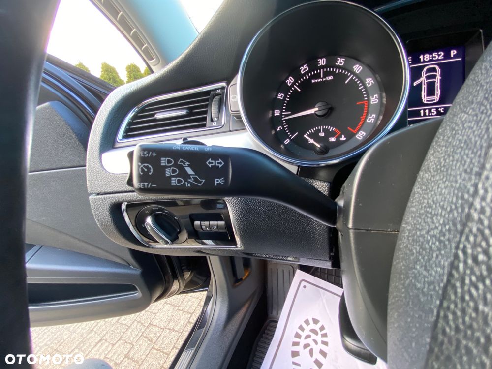 Skoda Superb 2.0 TDI DSG Elegance - 16