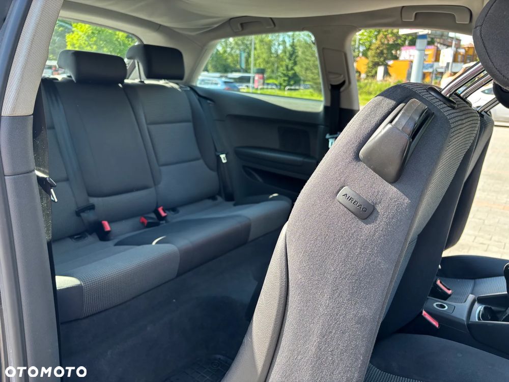 Audi A3 3-drzwiowe 1.9 TDI Attraction - 17
