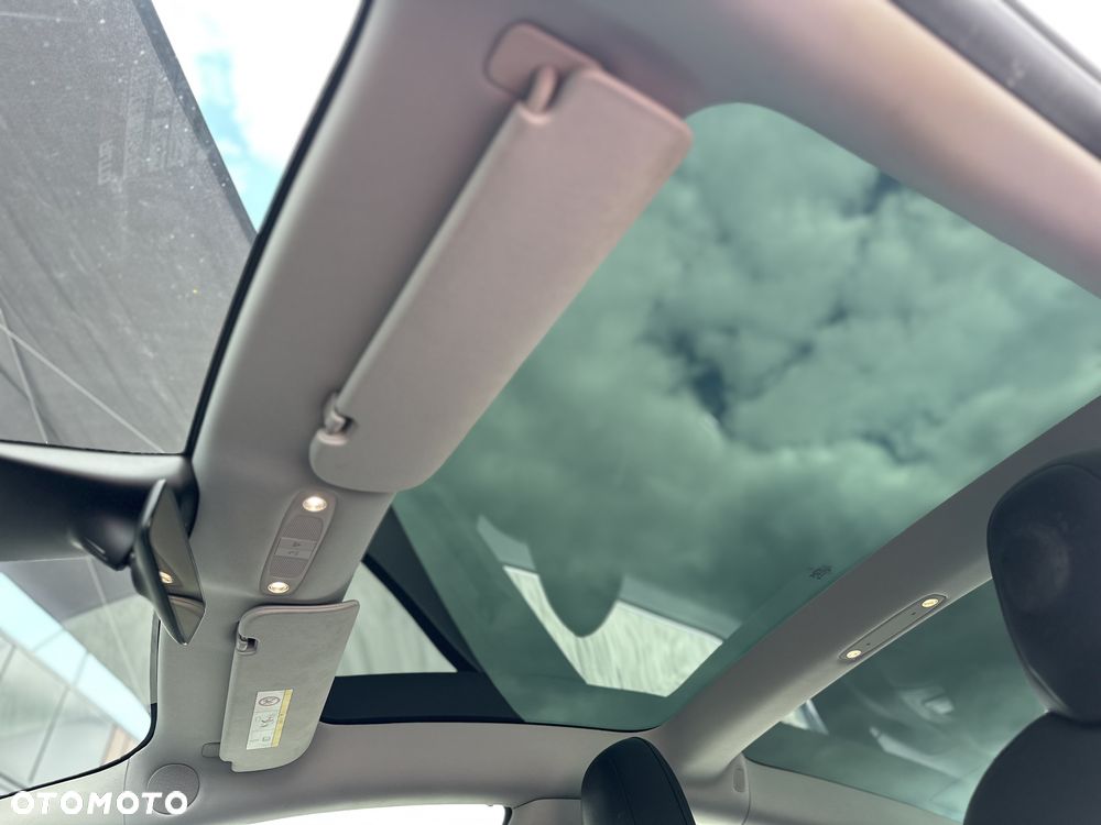 Tesla Model 3 Standard Reichweite Plus Hinterradantrieb - 16