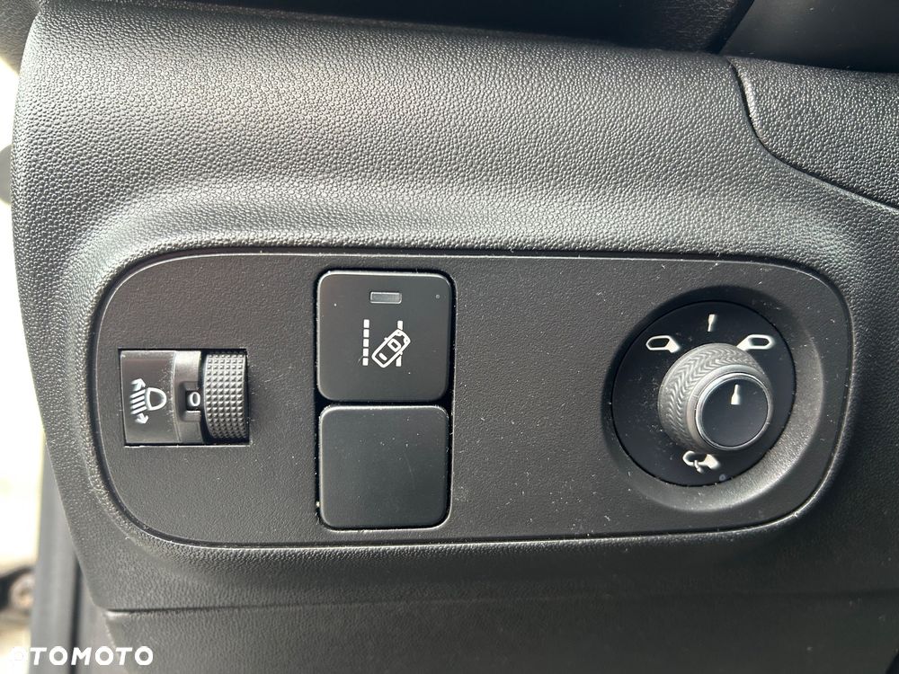 Citroën C3 1.5 BlueHDi Shine - 17