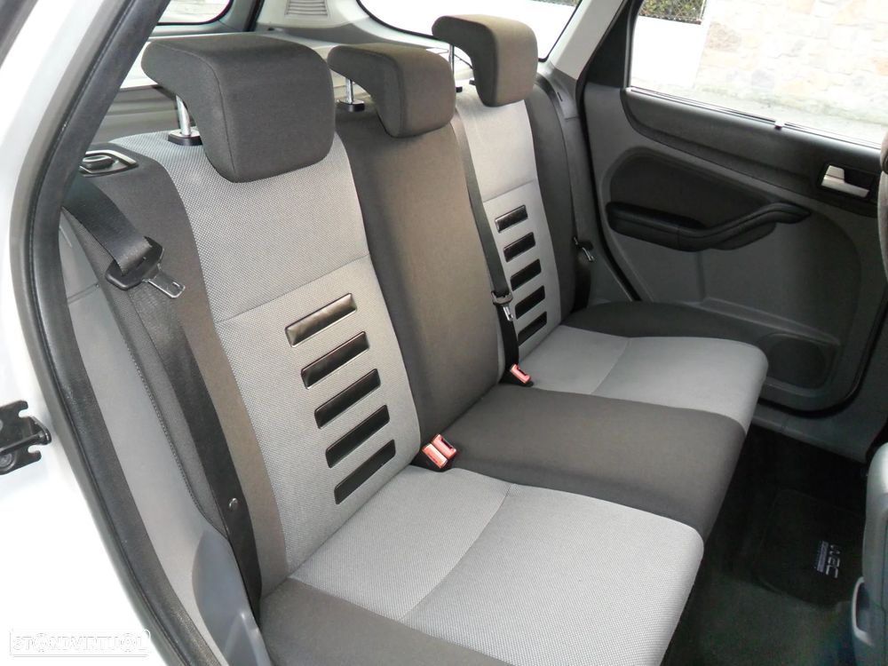 Ford Focus SW 1.6 TDCi Sport - 7