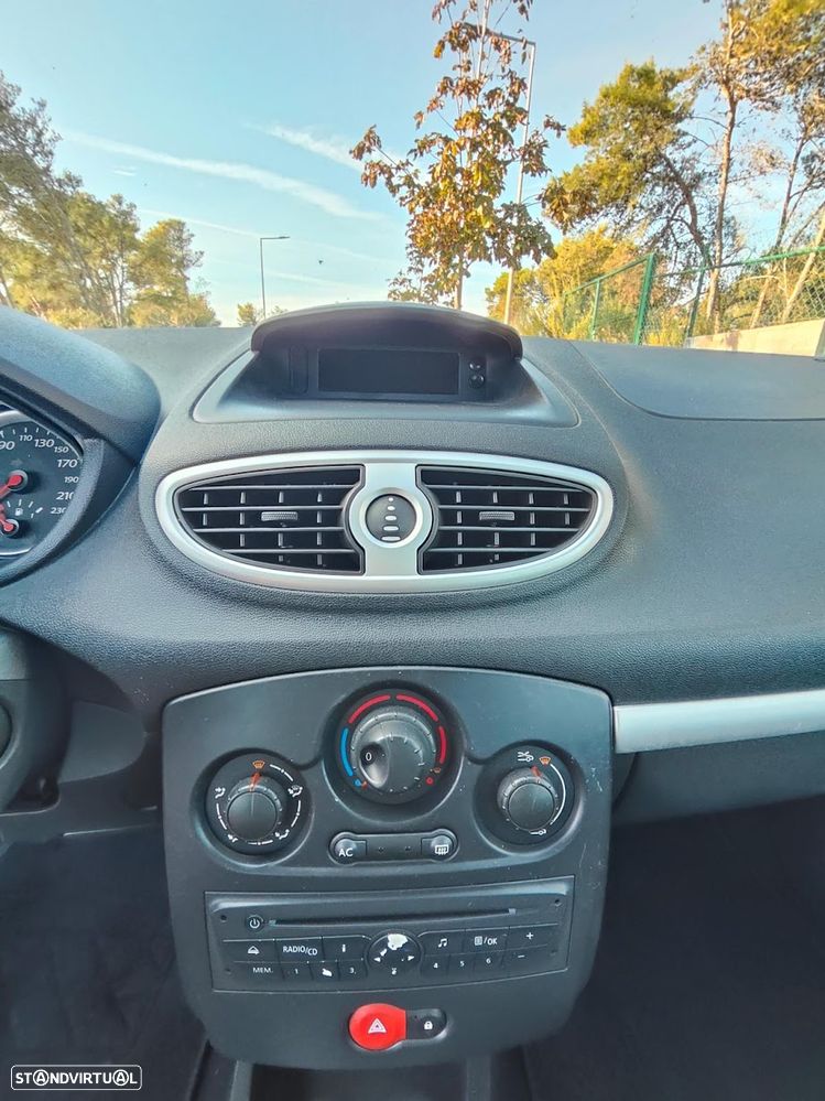 Renault Clio 1.5 dCi Confort 89g - 16