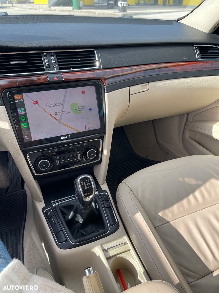 Skoda Superb 2.0 TDI 4X4 Elegance - 21