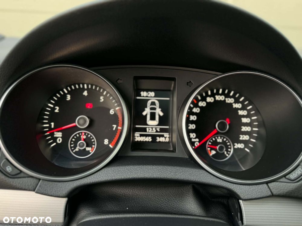Volkswagen Golf - 14