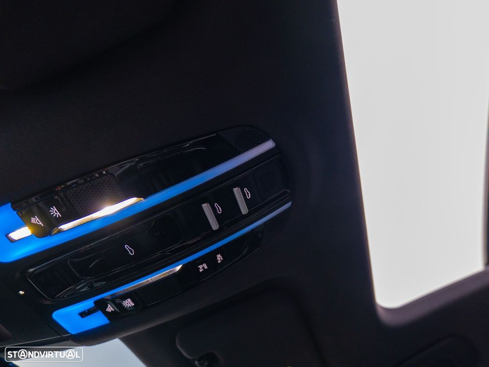 Porsche Panamera Sport Turismo 4 E-Hybrid - 26